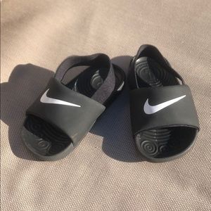 NIKE toddler kawa slide
